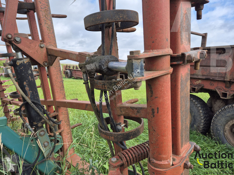 Non-power harrow