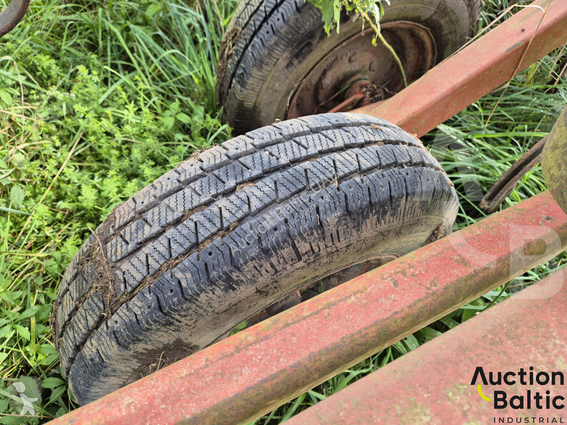 Non-power harrow