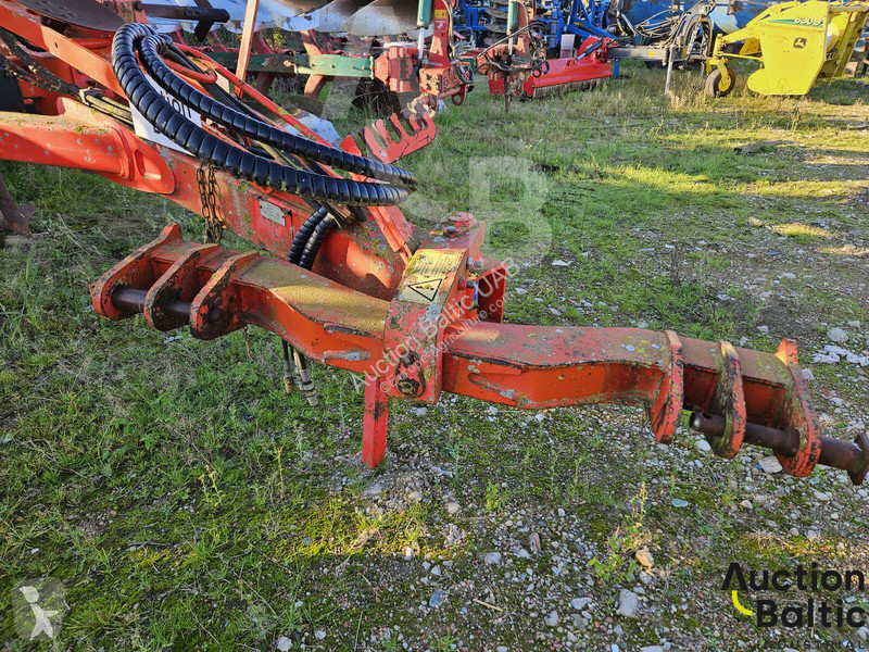 أدوات تربة غير متحركة Kuhn CULTIM 6500