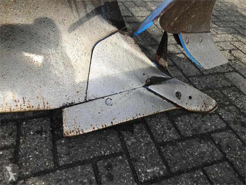 Ikke-bevægelige jordbearbejdningsredskaber...
