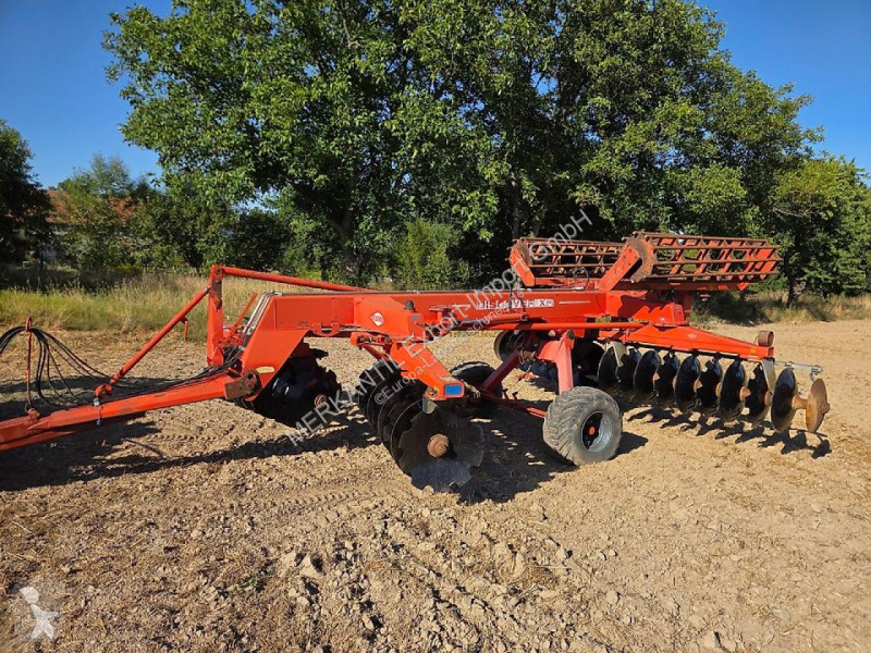 Niet aangedreven grondwerktuigen Kuhn XM36/660