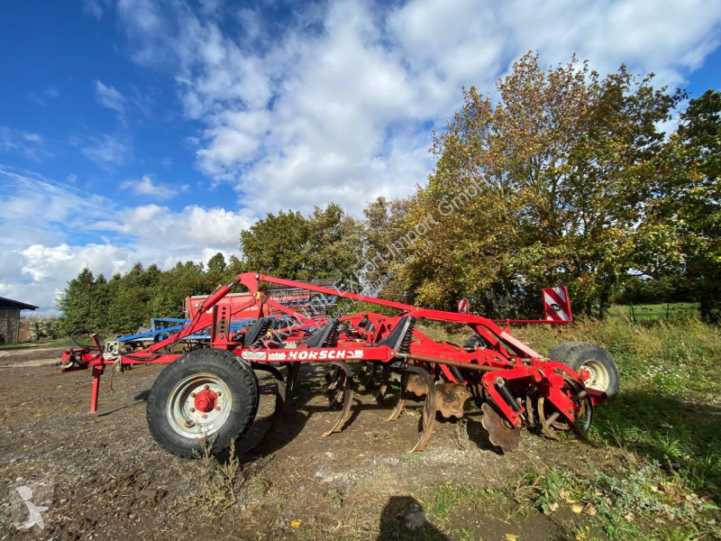 Pohyblivé zemní nástroje Horsch  Terrano 4 FX