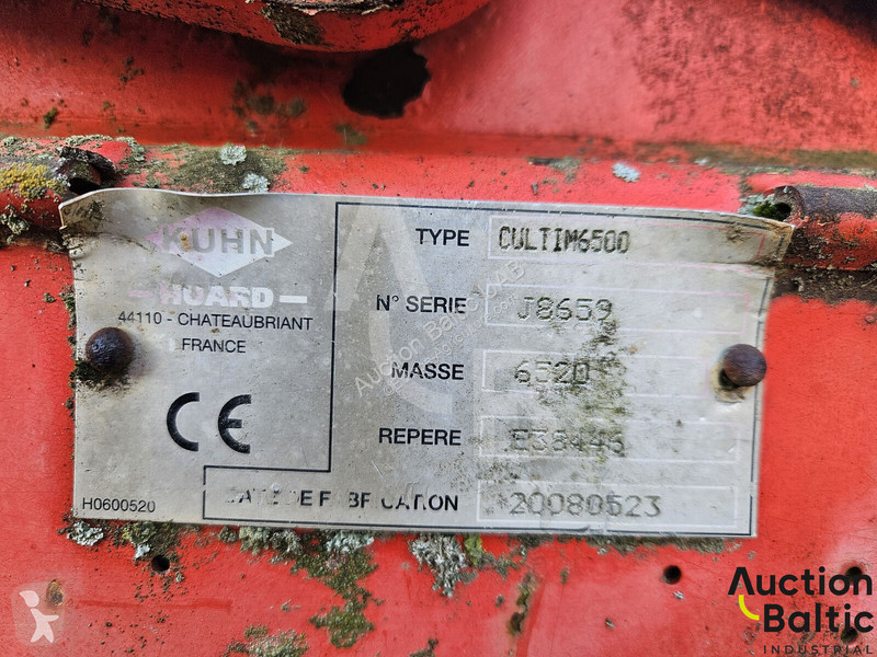 أدوات تربة غير متحركة Kuhn CULTIM 6500