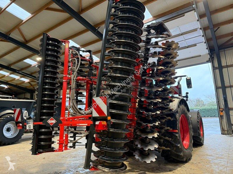 Outils du sol non animés Kuhn L 600R