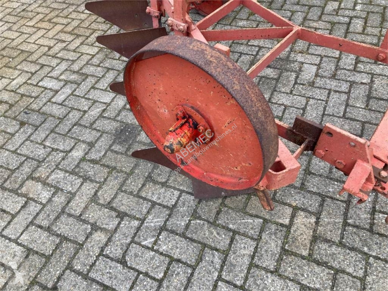 Ikke-bevægelige jordbearbejdningsredskaber...