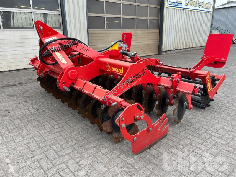 Outils du sol non animés Ziegler Disc Master 3002