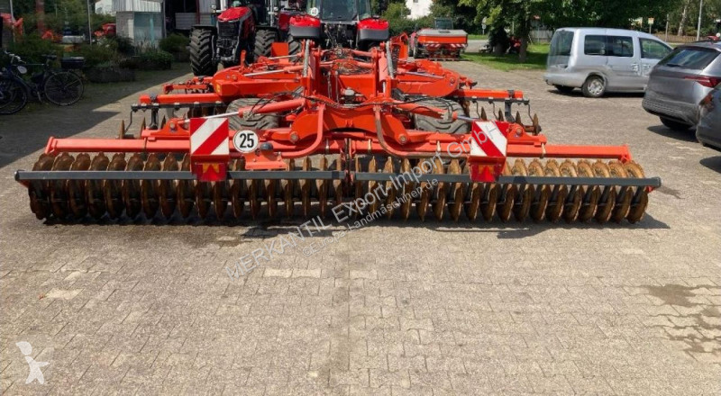 أدوات تربة غير متحركة Kuhn XM 44