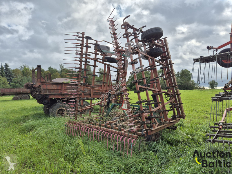 Non-power harrow