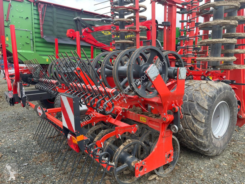 Outils du sol non animés Kuhn Prolander 9000
