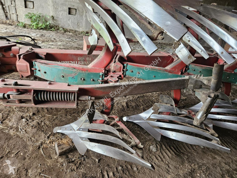 Outils du sol non animés Kverneland  PB 100