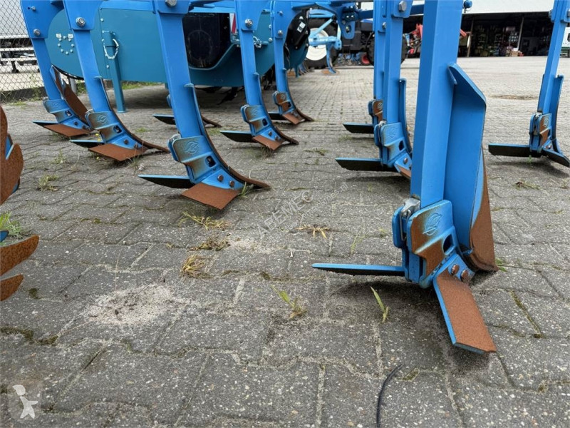 أدوات تربة غير متحركة  Lemken-Karat 10 MSW 600
