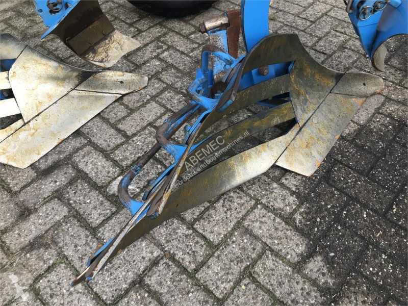 Ikke-bevægelige jordbearbejdningsredskaber...