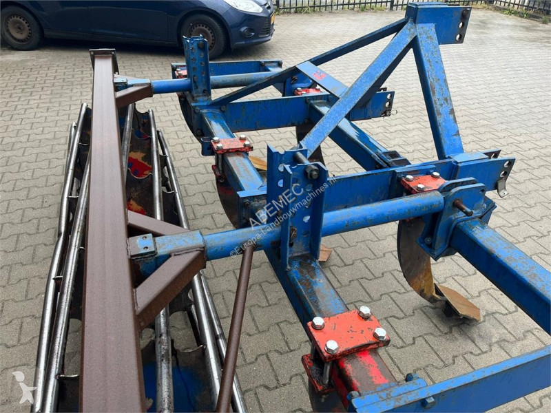 Nem motorizált talajművelő eszközök  Diepwoeler...