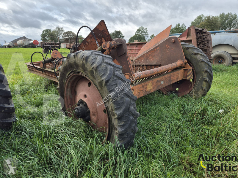 Non-power harrow