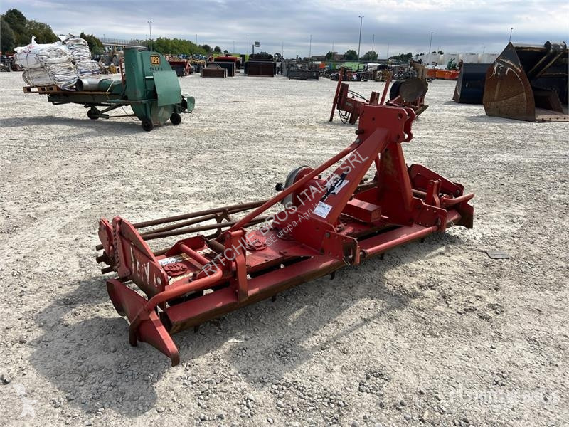 Outils du sol non animés Lely 250 Harrow Packer