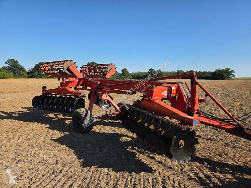 Niet aangedreven grondwerktuigen Kuhn XM36/660