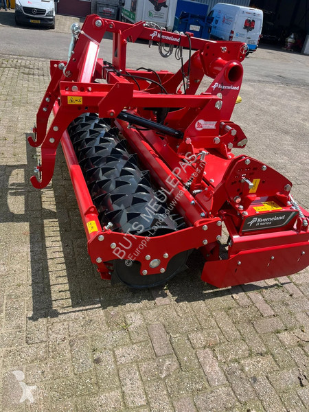 Niet aangedreven grondwerktuigen Kverneland...