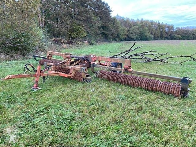 Outils du sol non animés  JEAN DE BRU HERCULE 8 M