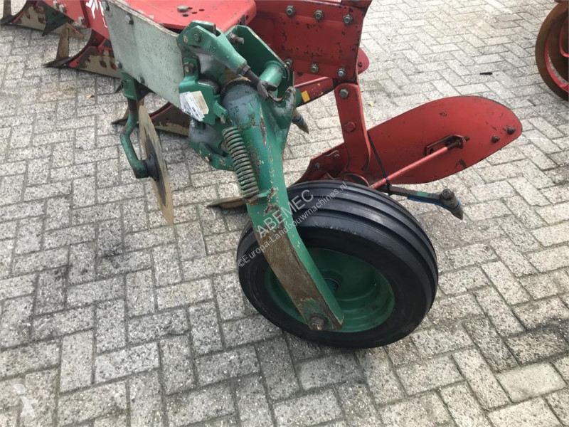 Kverneland LD85 4-schaar met vorenpakker...