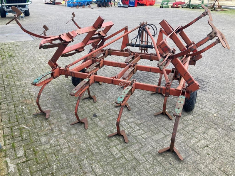 Outils du sol non animés Kverneland Cultivator