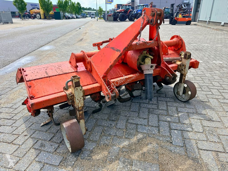 Stroje na obrábanie pôdy – nepoháňané Kuhn...