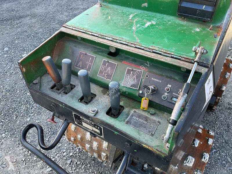 Pohyblivé zemní nástroje  RW 1504 HF