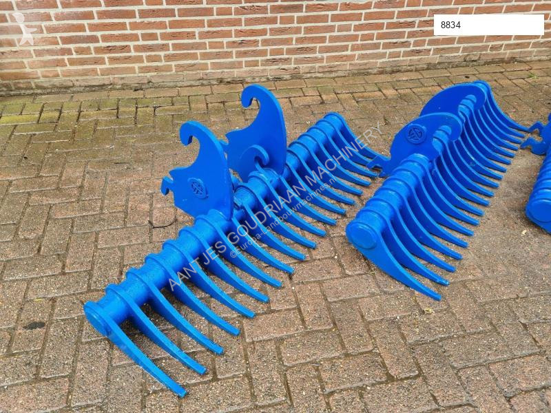 Niet aangedreven grondwerktuigen  Terrein harken
