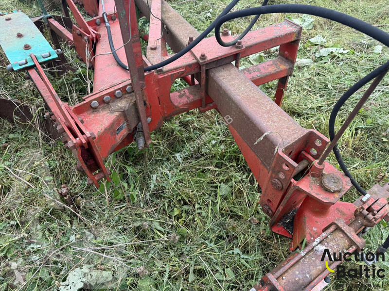 Kverneland B3 Non-power harrow