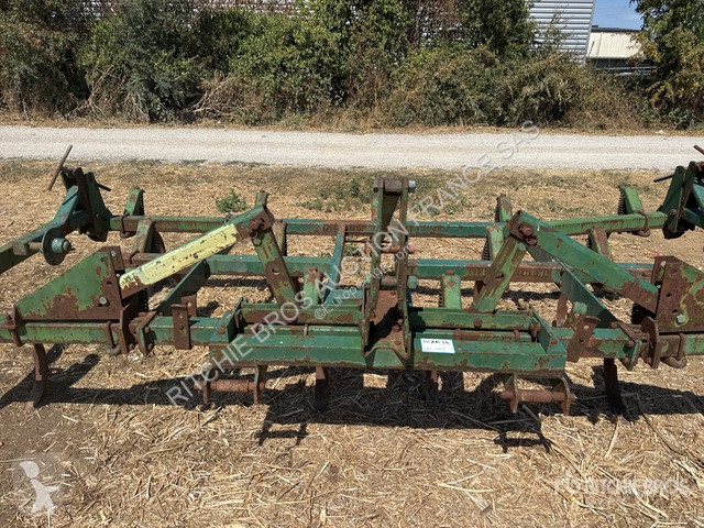 Niet aangedreven grondwerktuigen John Deere  410
