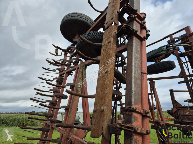 Non-power harrow