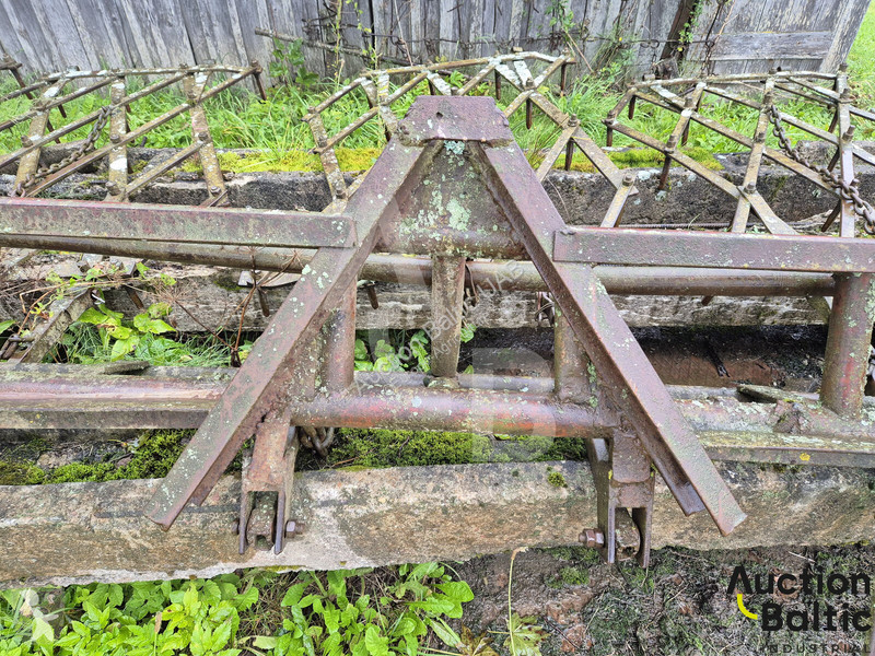 Non-power harrow