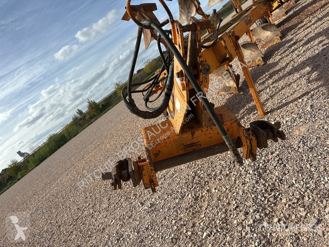 Outils du sol non animés Huard  RNGTI 7T80 D 8370