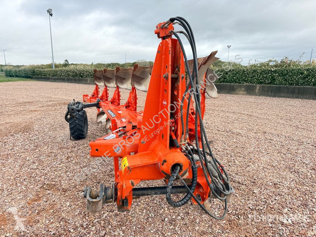 Niet aangedreven grondwerktuigen Kuhn  VM1236T7590
