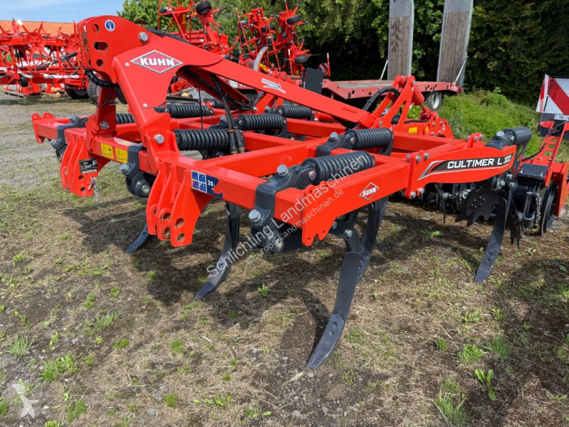 Outils du sol non animés Kuhn 300 NS