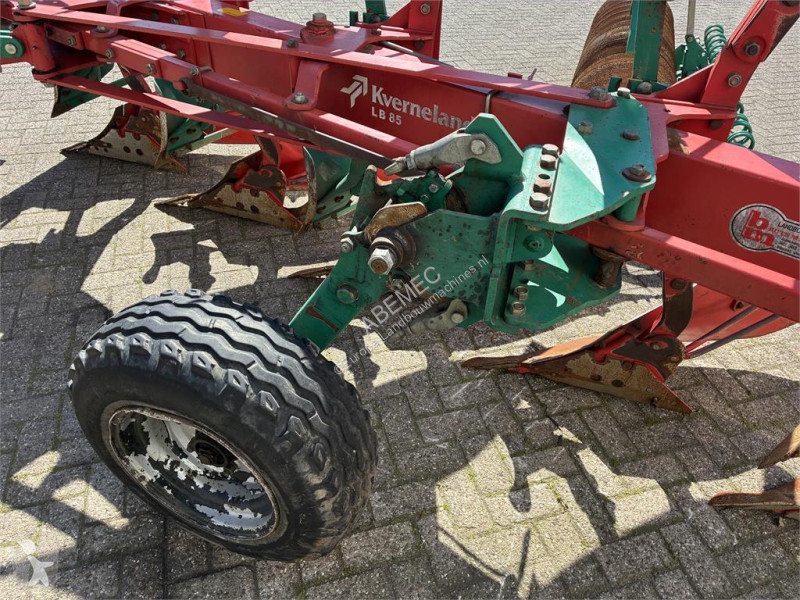 Kverneland LB 85 5-schaar met packomat...