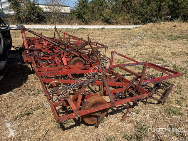 Non-power harrow