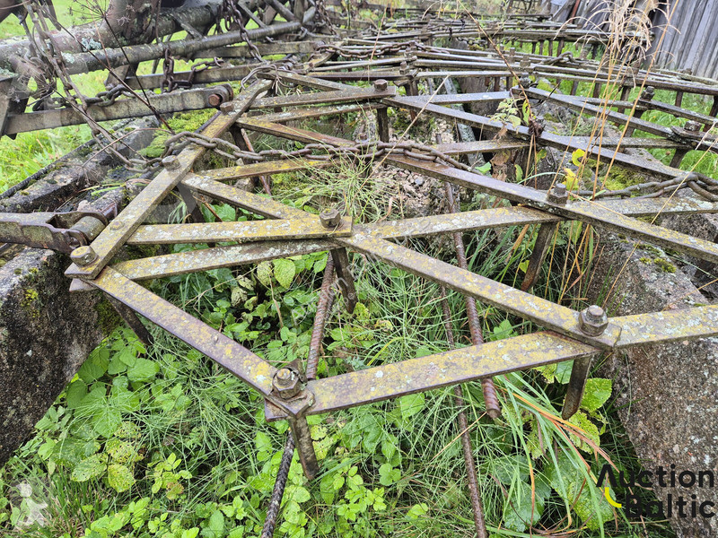 Non-power harrow