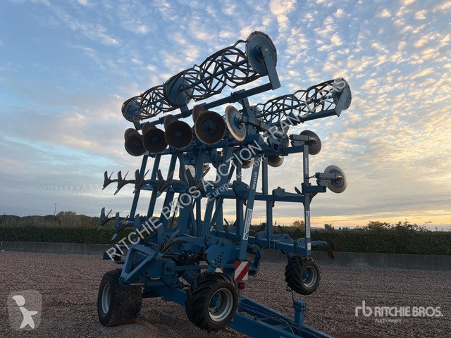 Outils du sol non animés   Storm