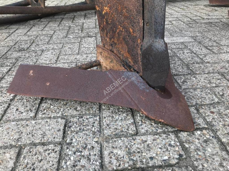 Ikke-bevægelige jordbearbejdningsredskaber...