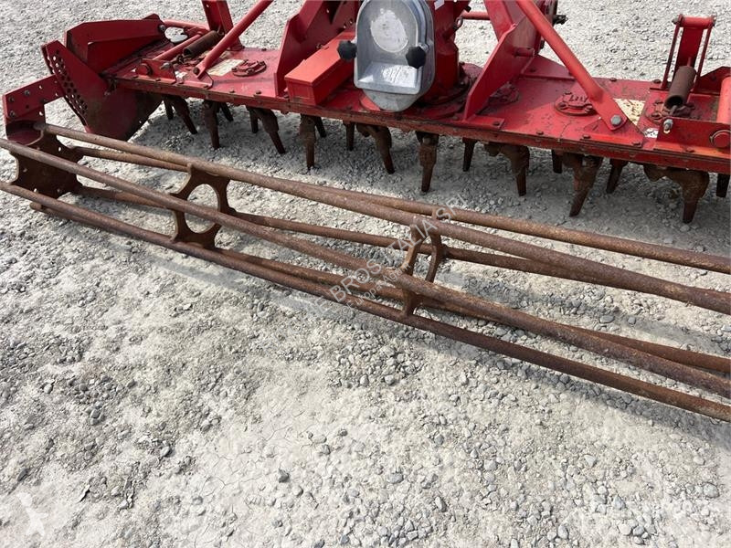 Outils du sol non animés Lely 250 Harrow Packer