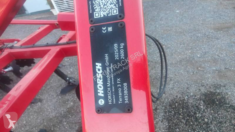 Pohyblivé zemní nástroje Horsch TERRANO 3 FX