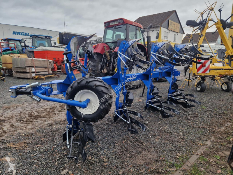 Niet aangedreven grondwerktuigen   New-Holland...