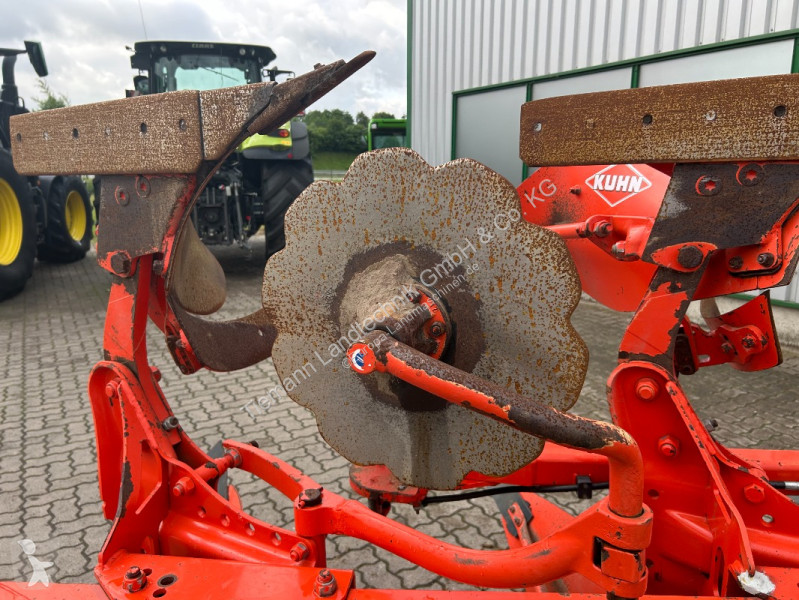 Outils du sol non animés Kuhn 113 4E