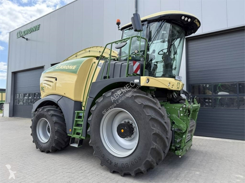 Distribution de fourrage BigX 630