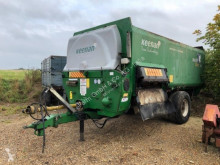 Distribution de fourrage Keenan occasion