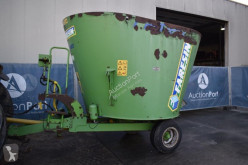 Fodder distribution TMRV900