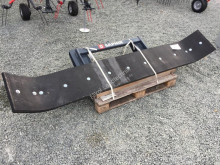 Distribution de fourrage Gummischieber MS 275