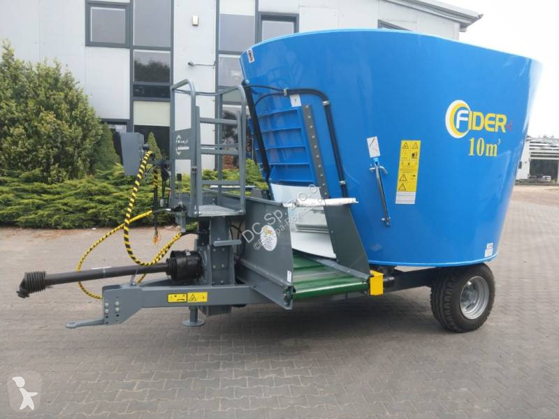 Distribution de fourrage Zago Futtermischwagen...
