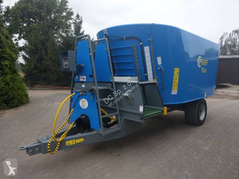 Distribution de fourrage Zago Futtermischwagen...