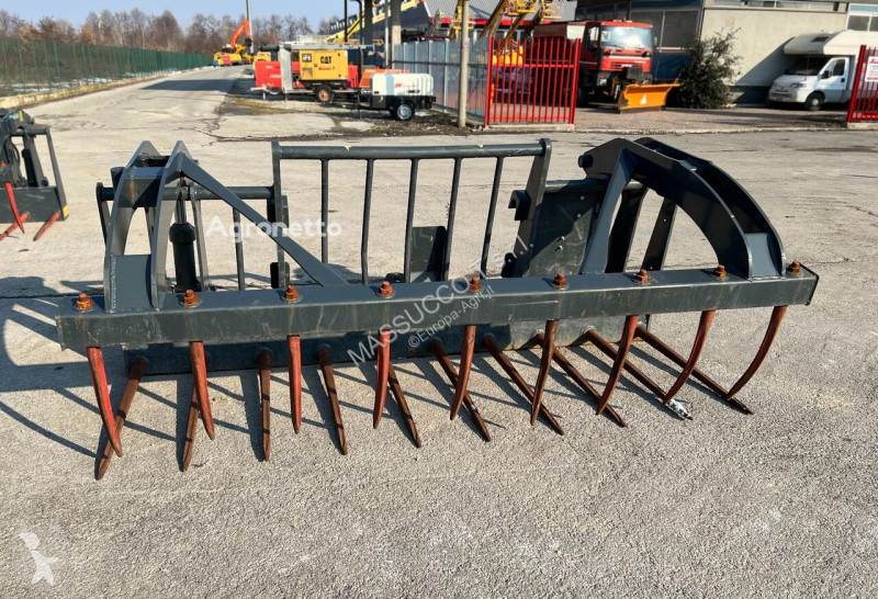 Voederverdeling PINZA IDRAULICA MERLO